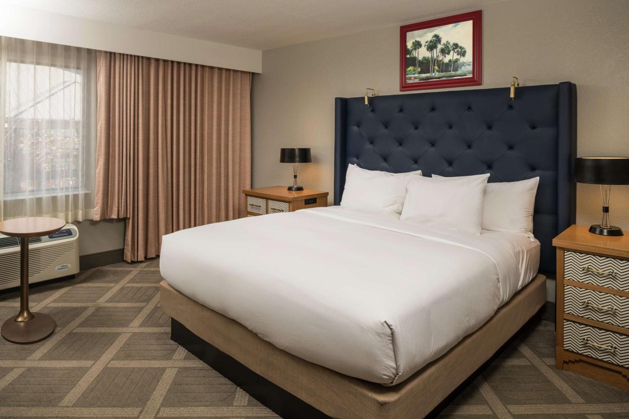 Doubletree By Hilton Гейнсвилл Экстерьер фото